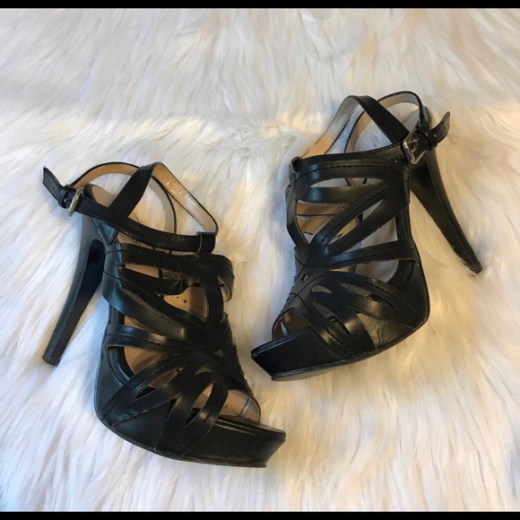 Guess Shoes - Sexy Guess Pumps💕